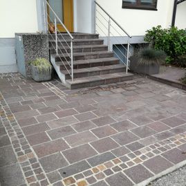 Porphyr Bodenplatten, Einfassung Porphyr Kleinstein